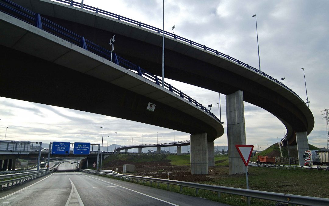 CEARES VIADUCTS. CONNECTION VIADUCTS IN THE CEARES INTERCHANGE. ASTURIAS (SPAIN)